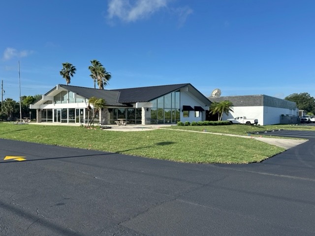 Huston Cadillac & Huston GMC new temporary building during rennovations