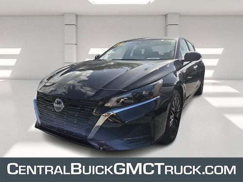 2025 Nissan Altima SV