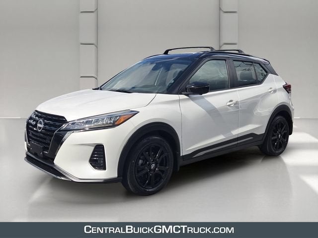 2024 Nissan Kicks SR