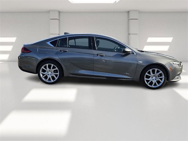 2019 Buick Regal Sportback Avenir