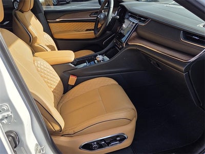 2023 Jeep Grand Cherokee L Summit