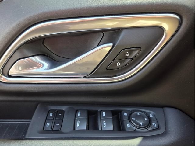 2021 GMC Yukon XL AT4