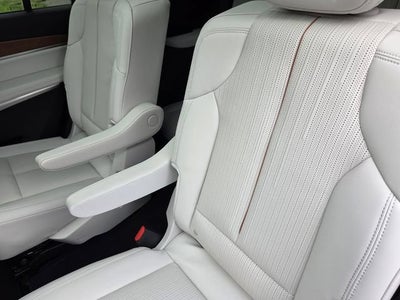 2026 Cadillac VISTIQ Sport