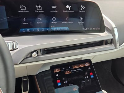 2026 Cadillac VISTIQ Sport