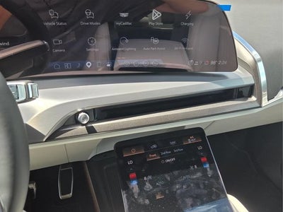2027 Cadillac VISTIQ Sport