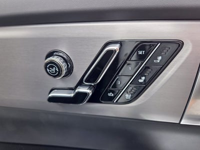2027 Cadillac VISTIQ Platinum