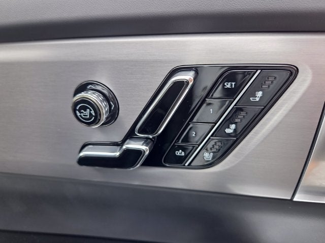 2027 Cadillac VISTIQ Platinum