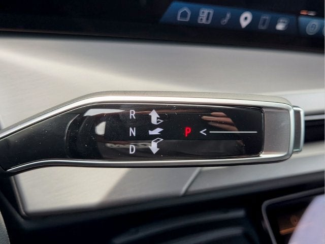 2027 Cadillac VISTIQ Platinum