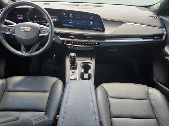 2024 Cadillac XT4 Premium Luxury