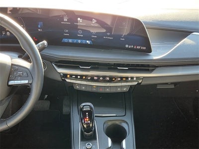 2025 Cadillac XT4 Premium Luxury