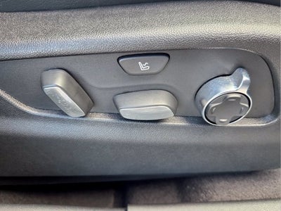 2023 Cadillac XT4 FWD Premium Luxury