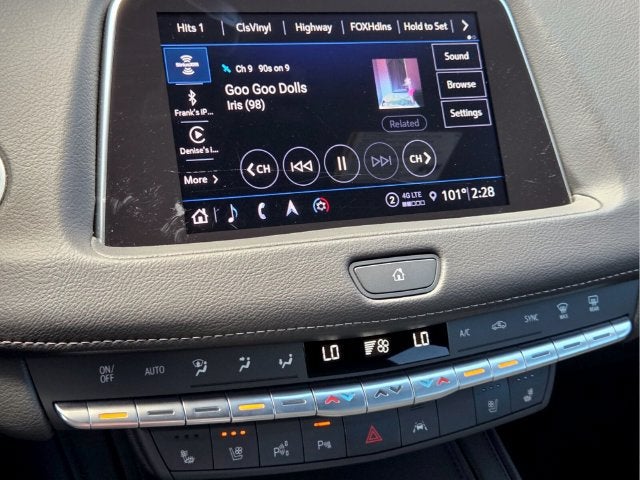 2023 Cadillac XT4 FWD Premium Luxury