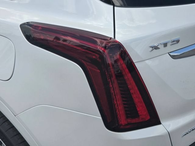 2026 Cadillac XT5 Luxury