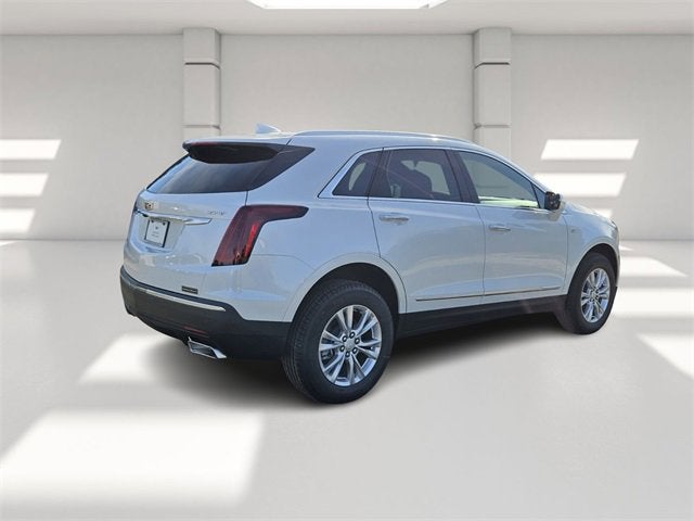 2026 Cadillac XT5 Luxury