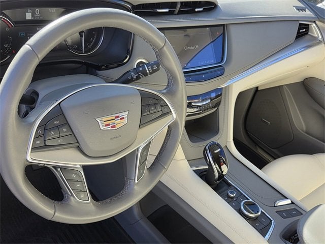 2020 Cadillac XT5 Premium Luxury