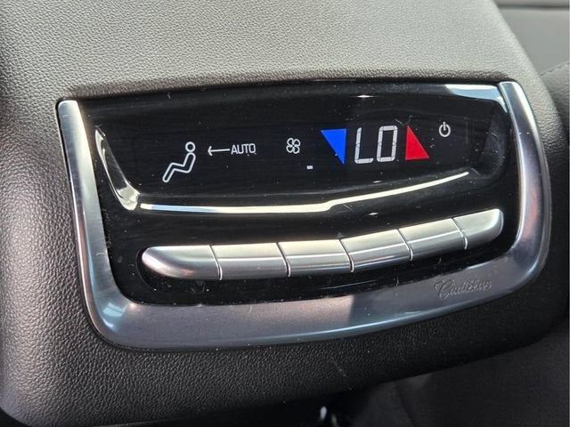 2025 Cadillac XT6 Luxury