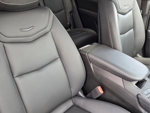 2025 Cadillac XT6 Luxury