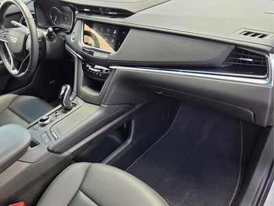 2025 Cadillac XT6 Luxury