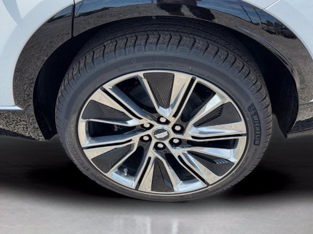 2027 Cadillac LYRIQ Signature Luxury