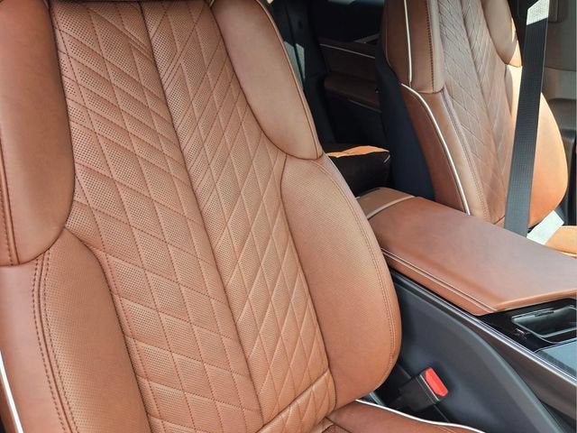 2027 Cadillac LYRIQ Signature Luxury
