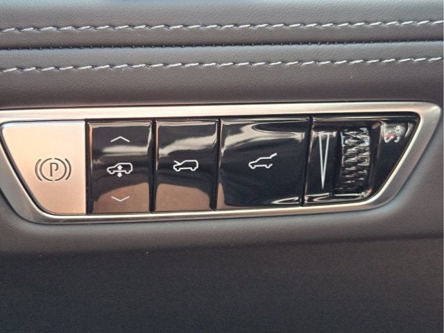 2026 Cadillac ESCALADE IQL Premium Sport