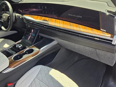 2025 Cadillac Escalade Sport Platinum