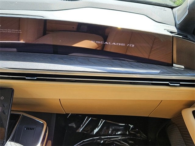 2025 Cadillac ESCALADE IQ Luxury 2