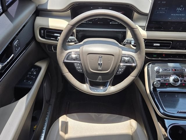 2022 Lincoln Nautilus Standard