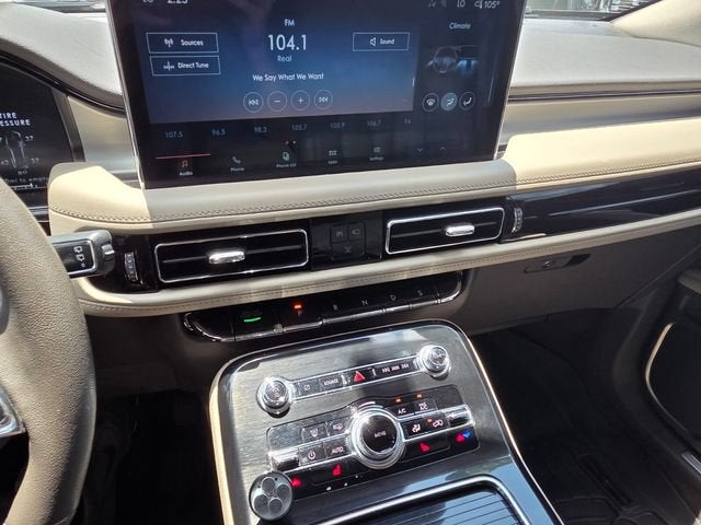 2022 Lincoln Nautilus Standard