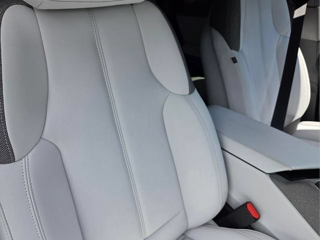2027 Cadillac OPTIQ Luxury