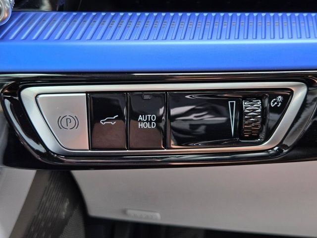 2027 Cadillac OPTIQ Luxury