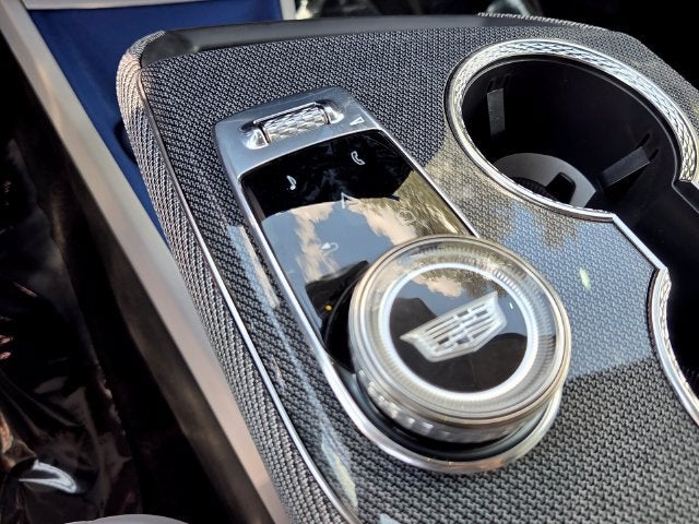 2027 Cadillac OPTIQ Luxury