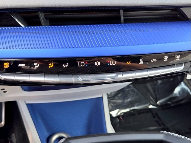 2027 Cadillac OPTIQ Luxury