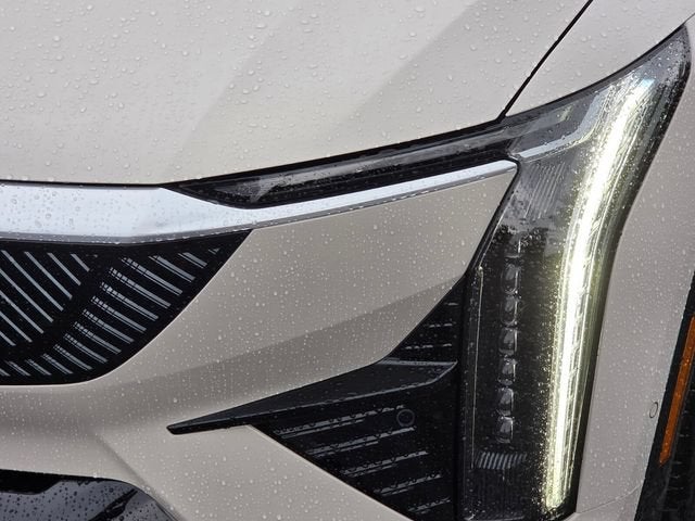 2027 Cadillac OPTIQ Luxury