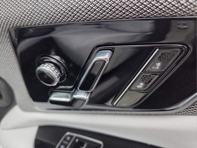 2027 Cadillac OPTIQ Luxury