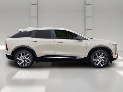 2027 Cadillac OPTIQ Luxury