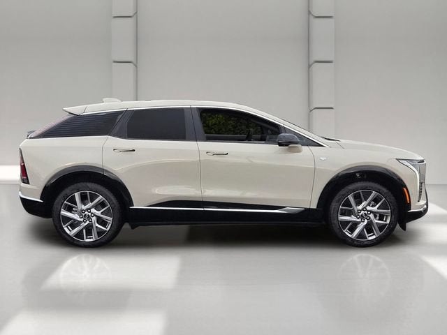 2027 Cadillac OPTIQ Luxury