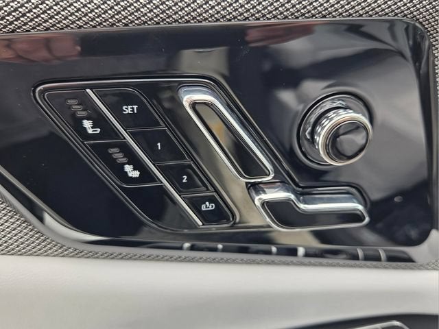 2027 Cadillac OPTIQ Luxury