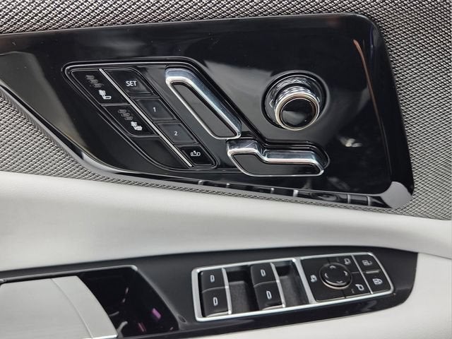 2027 Cadillac OPTIQ Luxury
