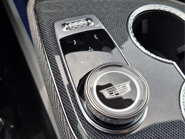 2027 Cadillac OPTIQ Luxury