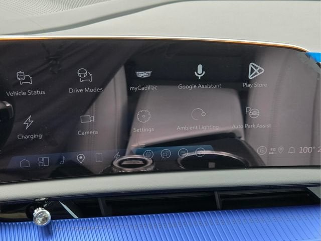 2026 Cadillac OPTIQ Premium Luxury
