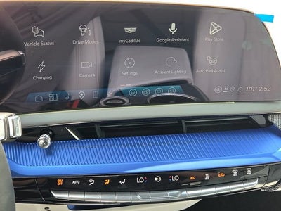 2026 Cadillac OPTIQ Premium Luxury