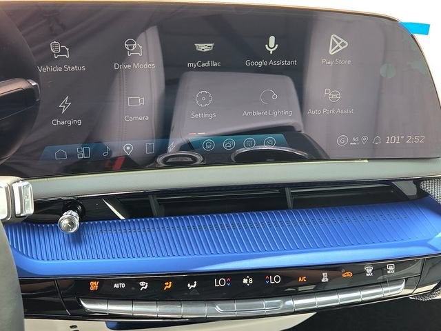 2026 Cadillac OPTIQ Premium Luxury