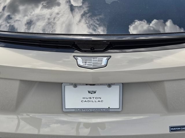 2027 Cadillac OPTIQ Premium Luxury - Photo 13
