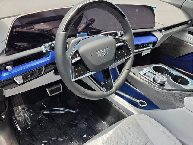2027 Cadillac OPTIQ Premium Luxury - Photo 14