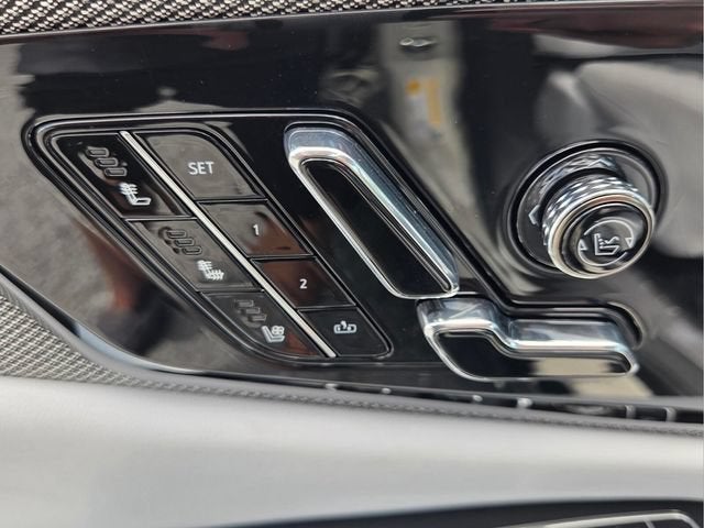 2027 Cadillac OPTIQ Premium Luxury - Photo 16