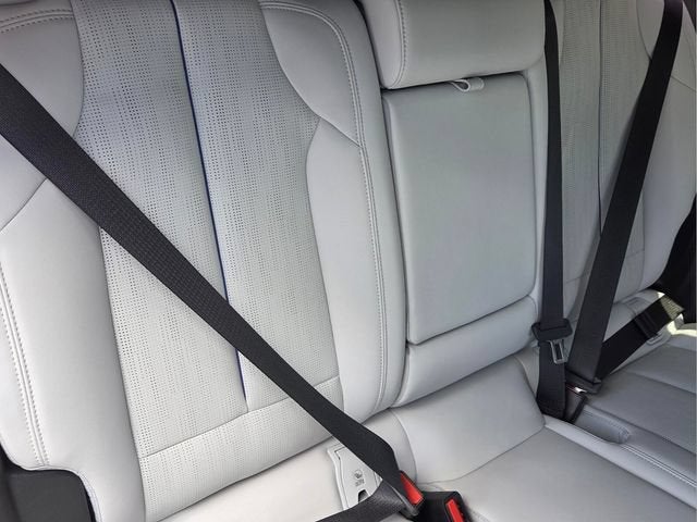 2027 Cadillac OPTIQ Premium Luxury - Photo 21