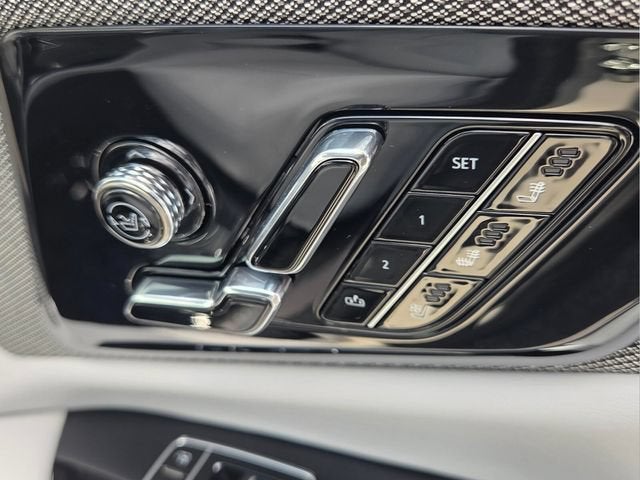 2027 Cadillac OPTIQ Premium Luxury - Photo 24
