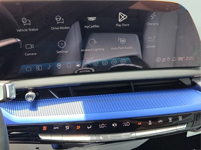 2027 Cadillac OPTIQ Premium Luxury - Photo 27