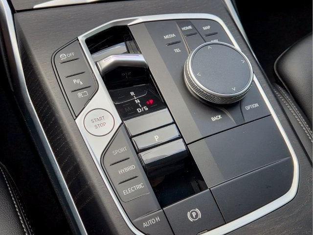 2023 BMW 3 Series 330e